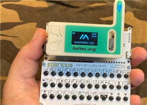 Universal Meshcore and Meshtastic messenger