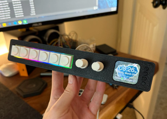 TeaKEy Close up:front.png