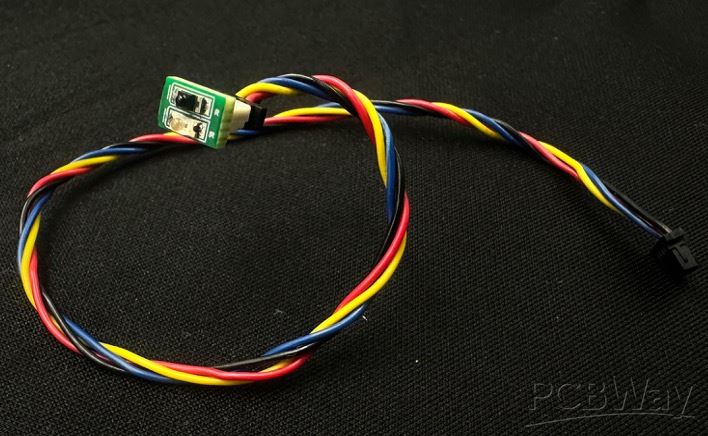 SourceWithCable.jpg