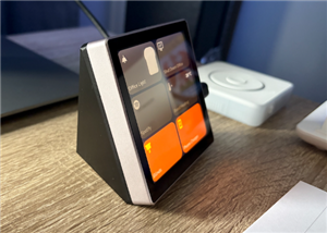 ESP32S3 Display Case Stand