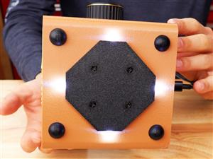 lightpod-bottom-on.jpg