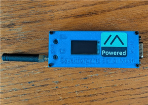 Serial LoRa dongle for Meshtastic / Meshcore on vintage computers